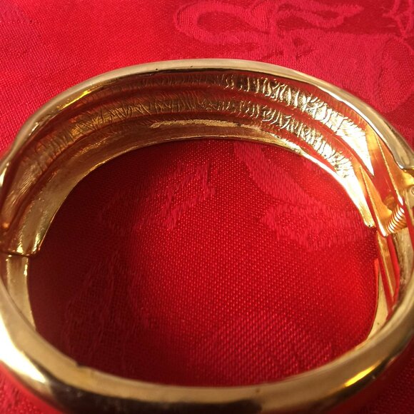 Gold Tone Clamper Bracelet Medium, Hinged, Wide, Runway, Vintage - Picture 5 of 9